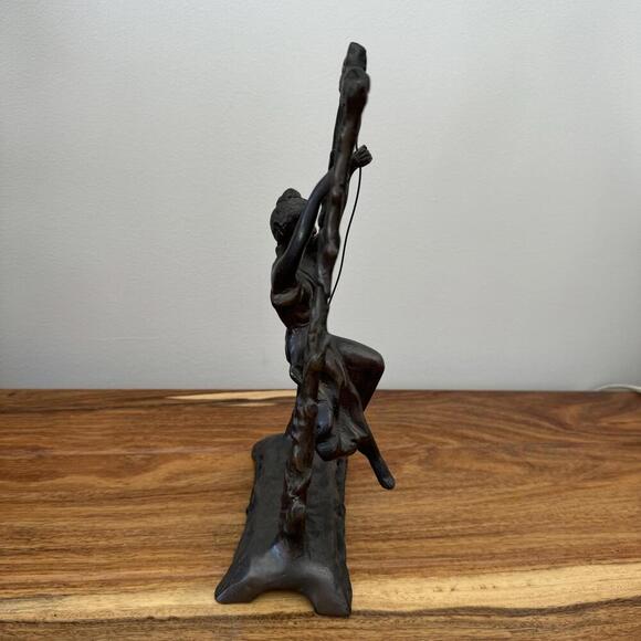 Vintage Cast Iron Swinging Lady Figurine after Auguste Moreau - Picture 2 of 9